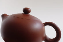 Load image into Gallery viewer, Da Hong Pao clay Xishi Chaozhou Pot by Master Lin 大红袍西施壶