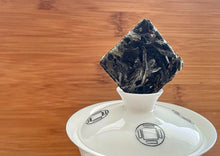 Load image into Gallery viewer, 2018 Fuding White Peony 福鼎白牡丹