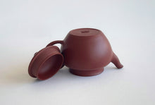Load image into Gallery viewer, Qiu Shui Da Hong Pao teapot by Master Lin 秋水壶