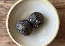 Load image into Gallery viewer, 2013 Aged White Dragonball 老白茶龍珠